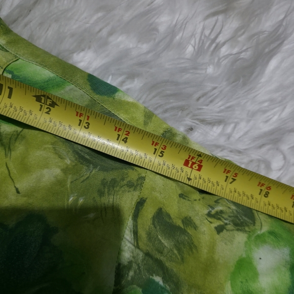 True 1970s Ruffle Front Floral Blouse – Size L - Picture 6 of 8